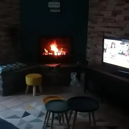 Grande Maison Au Charme Chaleureux Hiver Comme été *
