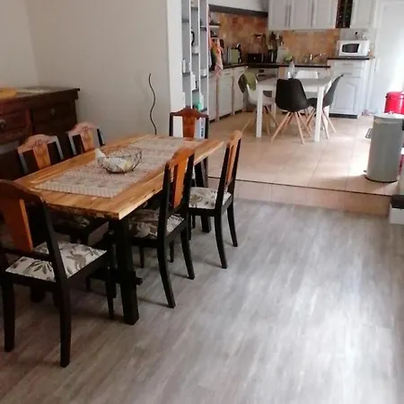 Grande Maison Au Charme Chaleureux Hiver Comme Ete ラ・ブルブール