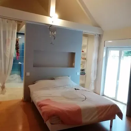 別荘 Grande Maison Au Charme Chaleureux Hiver Comme Ete ラ・ブルブール